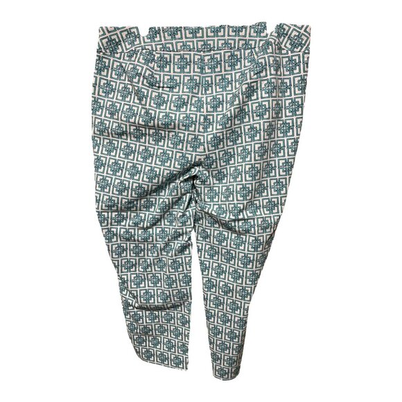 Chico's White Aqua Pattern Cropped Pants with Pockets - Picture 2 of 4
